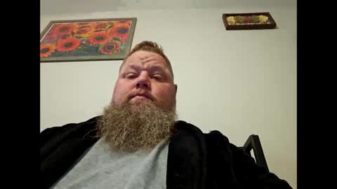 Snapshot of mikeybanks50 chatting on December 2025 06:49:01 PM Mikeybanks50 online show from December 2025 06:49:01 PM