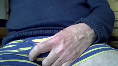 mikeybed online show from December 2024 12:18:02 PM