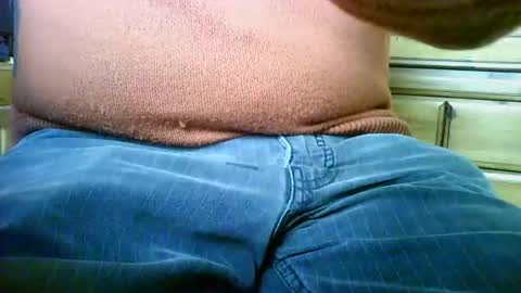 Snapshot of mikeybed chatting on March 2026 01:14:01 PM mikeybed online show from March 2026 01:14:01 PM