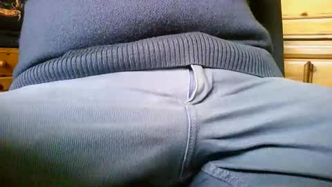 Snapshot of mikeybed chatting on April 2026 11:49:01 AM mikeybed online show from April 2026 11:49:01 AM