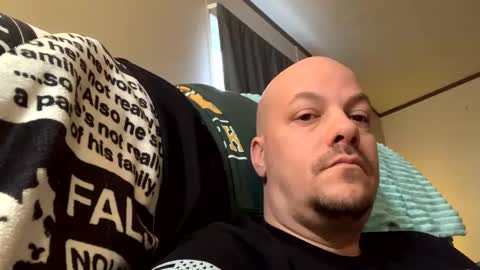 mikeylikesit2222 online show from December 2024 07:43:02 PM