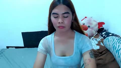 Snapshot of mikhaylaanderson chatting on May 2026 04:40:01 AM Mikhayla online show from May 2026 04:40:01 AM