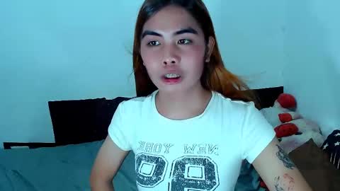 Snapshot of mikhaylaanderson chatting on May 2026 02:51:02 AM Mikhayla online show from May 2026 02:51:02 AM