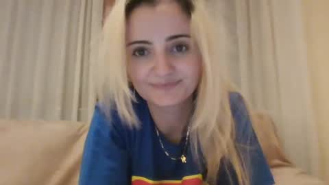 miki234809581 online show from November 2025 08:11:02 PM