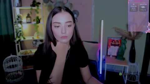 Miki online show from September 2025 12:51:01 PM