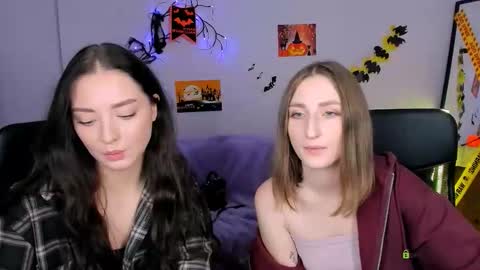 Miki online show from October 2025 12:16:01 PM