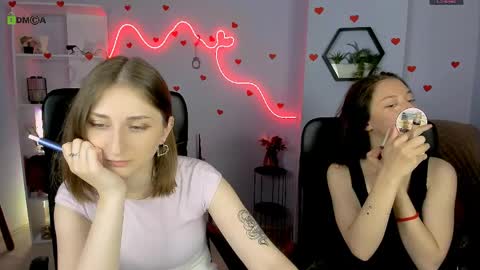 Snapshot of miki_nikki chatting on May 2026 05:58:02 AM Miki online show from May 2026 05:58:02 AM