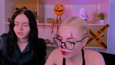 miki_ti online show from October 2025 09:43:01 AM