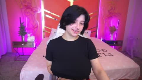 Miki online show from January 2025 07:50:01 PM