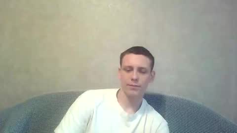 Snapshot of mikimaus0101 chatting on May 2026 01:20:02 PM Michael online show from May 2026 01:20:02 PM