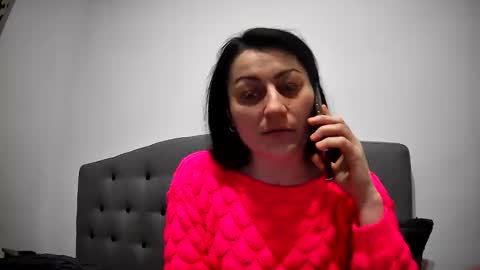 Mikyloveu online show from February 2026 05:20:02 PM