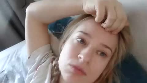 Snapshot of mila_420 chatting on November 2025 08:27:01 AM Mila 420 online show from November 2025 08:27:01 AM