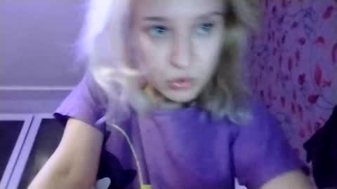 Snapshot of mila_420 chatting on December 2025 07:10:02 PM Mila 420 online show from December 2025 07:10:02 PM