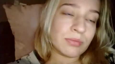 Snapshot of mila_420 chatting on December 2025 11:39:02 AM Mila 420 online show from December 2025 11:39:02 AM