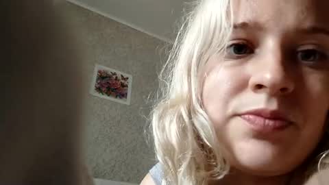 Snapshot of mila_420 chatting on July 2026 09:44:02 AM Mila 420 online show from July 2026 09:44:02 AM