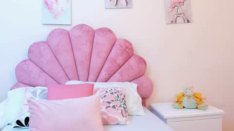 mila_adamss online show from June 2026 10:52:01 AM