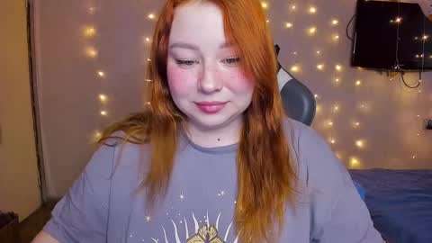 Snapshot of mila_foxxxy chatting on January 2025 07:25:02 AM Mila shy sensual person  online show from January 2025 07:25:02 AM