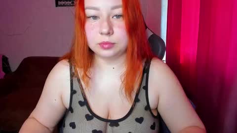 Snapshot of mila_foxxxy chatting on September 2025 05:41:01 AM Mila shy sensual person  online show from September 2025 05:41:01 AM