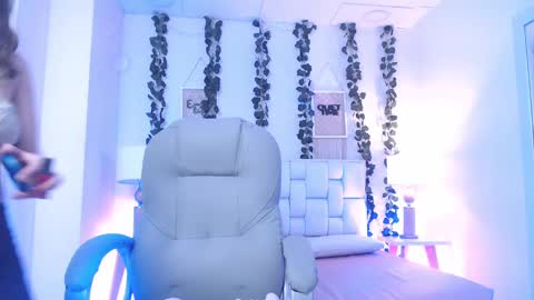 Snapshot of mila_gh1 chatting on December 2024 08:36:01 PM Mila online show from December 2024 08:36:01 PM