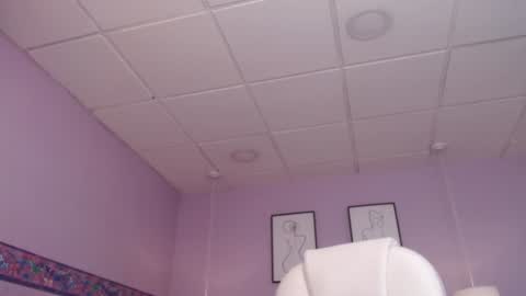 Snapshot of mila_gh1 chatting on January 2025 10:57:01 PM Mila online show from January 2025 10:57:01 PM