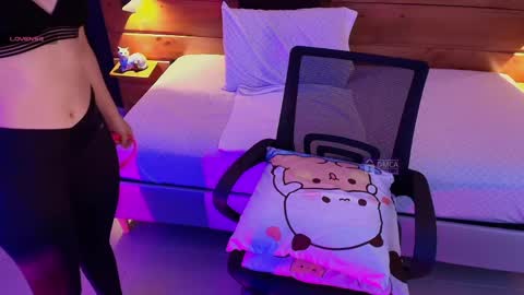 Snapshot of mila_kiitty chatting on June 2026 10:52:01 AM Milena online show from June 2026 10:52:01 AM