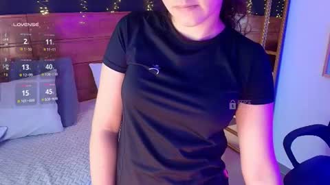 Snapshot of mila_kiitty chatting on June 2026 11:22:02 AM Milena online show from June 2026 11:22:02 AM