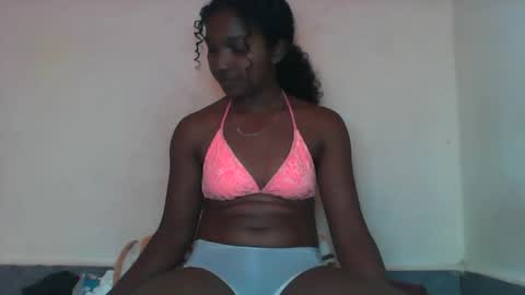 mila_lunah online show from March 2026 05:44:01 AM