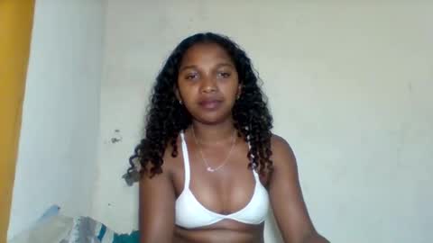 Snapshot of mila_lunah chatting on April 2026 07:09:01 PM mila_lunah online show from April 2026 07:09:01 PM