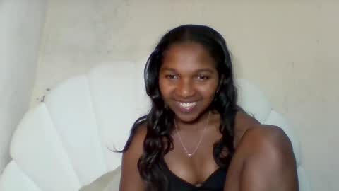 Snapshot of mila_lunah chatting on May 2026 02:52:02 AM mila_lunah online show from May 2026 02:52:02 AM