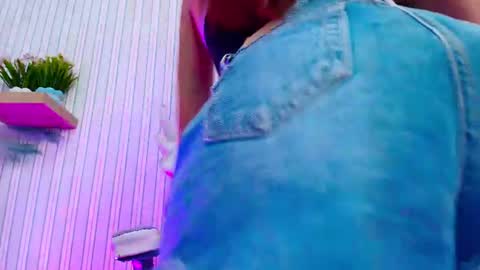 Snapshot of mila_mickey chatting on July 2026 12:47:02 PM online show from July 2026 12:47:02 PM