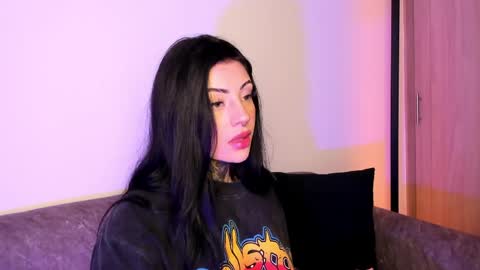     online show from May 2026 02:41:01 AM