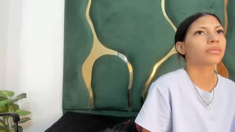 Snapshot of mila_petiteasm chatting on July 2026 12:20:01 PM mila_petiteasm online show from July 2026 12:20:01 PM