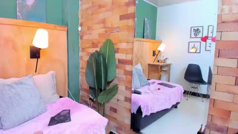 Mila and samy online show from February 2026 12:06:01 PM