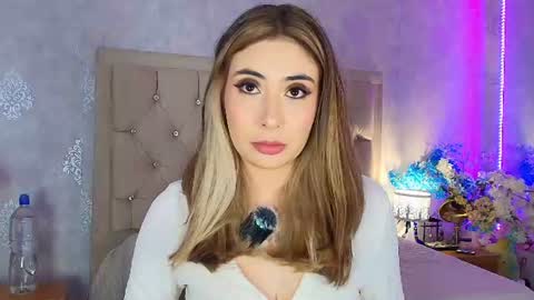 Snapshot of mila_smirnovavk chatting on July 2026 03:23:01 AM MILA online show from July 2026 03:23:01 AM