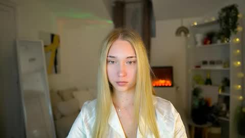 MilaBunny1 online show from February 2026 02:23:02 PM