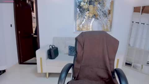 Snapshot of milacoleman chatting on October 2025 11:35:02 PM Mila online show from October 2025 11:35:02 PM