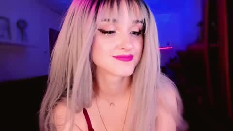 Snapshot of miladyjolie chatting on May 2026 03:36:01 AM MiladyJolie online show from May 2026 03:36:01 AM