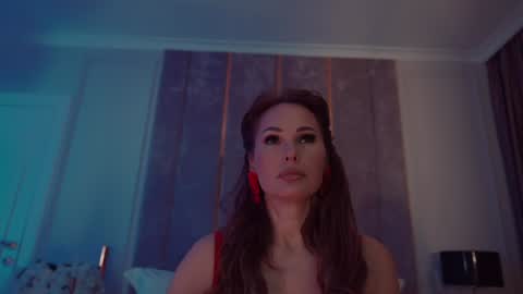        online show from February 2026 06:06:01 PM