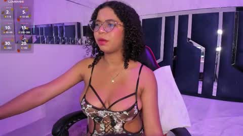 Milenna online show from October 2025 04:33:01 AM