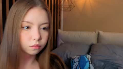 Snapshot of milaice chatting on April 2026 03:16:02 PM Mila online show from April 2026 03:16:02 PM