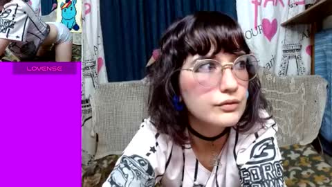 Snapshot of milalunala chatting on September 2025 09:38:01 PM Mila-Lunala online show from September 2025 09:38:01 PM