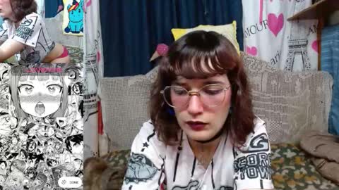 Snapshot of milalunala chatting on September 2025 09:08:02 PM Mila-Lunala online show from September 2025 09:08:02 PM