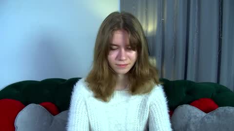 Mila online show from April 2026 06:35:02 AM