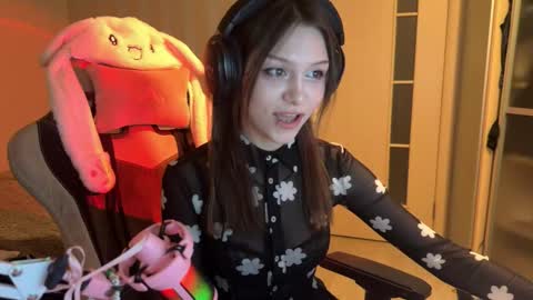 milamiuu online show from January 2026 11:59:02 AM