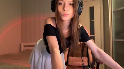 Snapshot of milamiuu chatting on July 2026 05:06:02 PM milamiuu online show from July 2026 05:06:02 PM