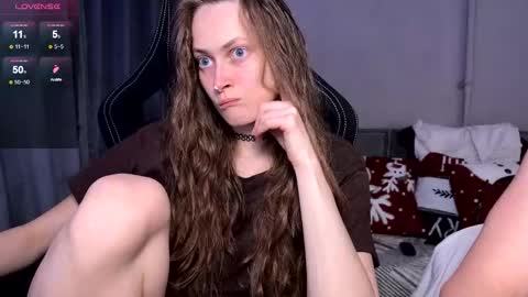 Snapshot of milana_sexwife chatting on February 2026 04:10:02 PM Dan and Milana online show from February 2026 04:10:02 PM