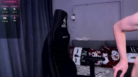 Snapshot of milana_sexwife chatting on February 2026 12:04:02 AM Dan and Milana online show from February 2026 12:04:02 AM