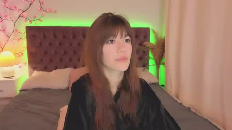 Snapshot of milanahottss chatting on June 2026 05:20:02 AM Milana online show from June 2026 05:20:02 AM