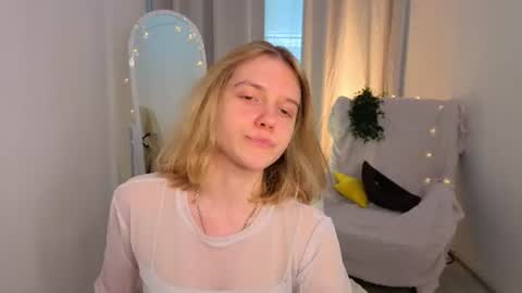 Snapshot of milanarayy chatting on July 2026 06:38:02 AM Milaray online show from July 2026 06:38:02 AM