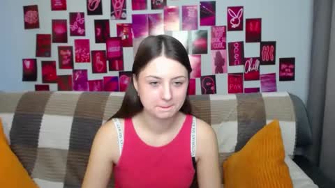 Snapshot of milanaroz chatting on February 2025 05:46:02 AM milanaroz online show from February 2025 05:46:02 AM